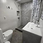 Angelmoon Modern & Sea Views Apartman *