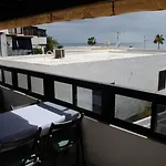 Angelmoon Modern & Sea Views Apartman *