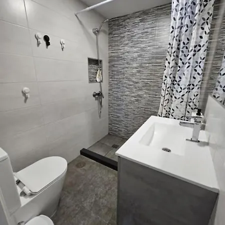 Angelmoon Modern & Sea Views アパート *