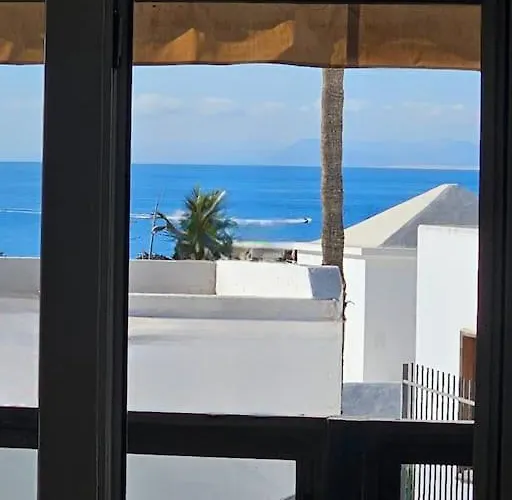 Angelmoon Modern & Sea Views Apartment *