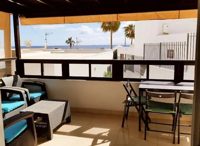 Angelmoon Modern & Sea Views Apartment