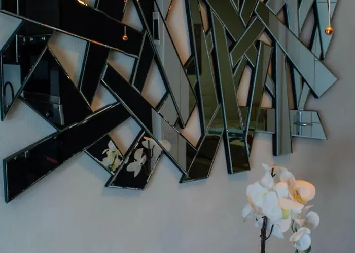 Angelmoon Modern & Sea Views Apartment *