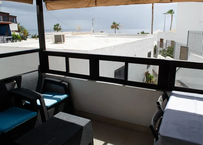 Angelmoon Modern & Sea Views Apartment